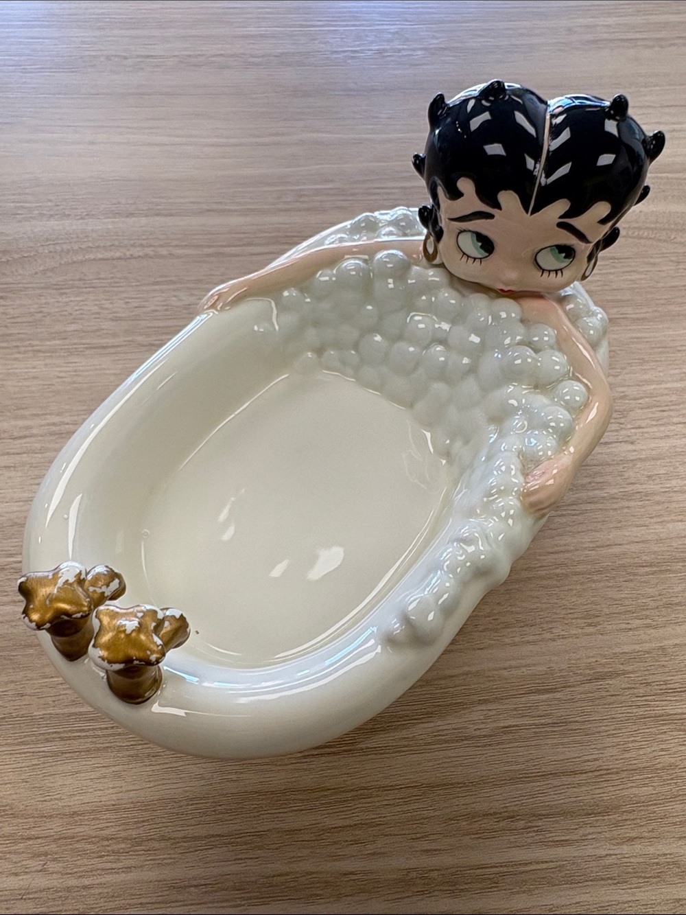 Betty Boop Ceramic Bathtub Trinket Tray or soap holder